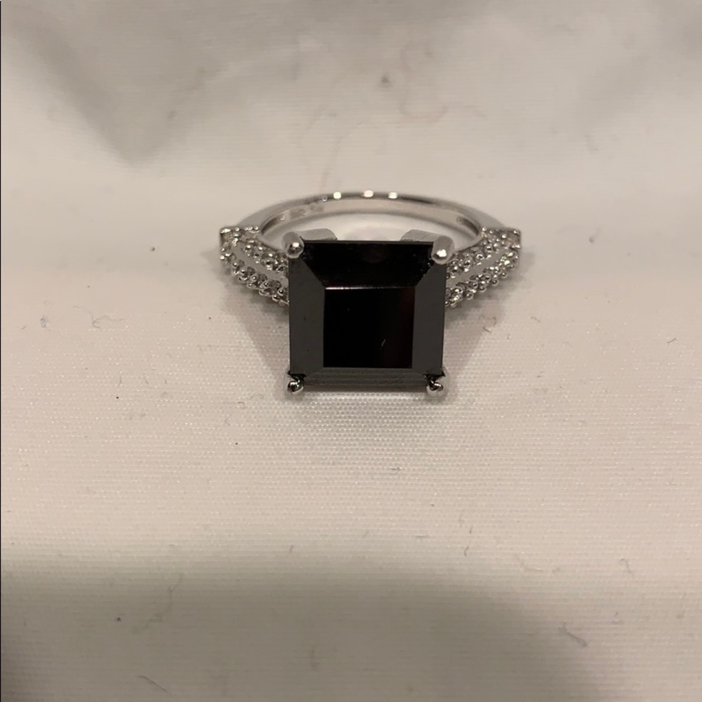 Silver/ Onyx Ring - image 1